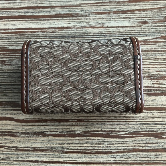 Coach brown leather contact case - Picture 3 of 4